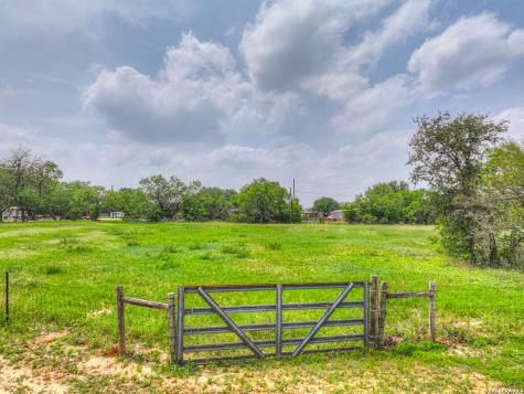 236 Shady Lane Seguin TX 78155