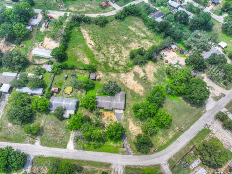 236 Shady Lane Seguin TX 78155