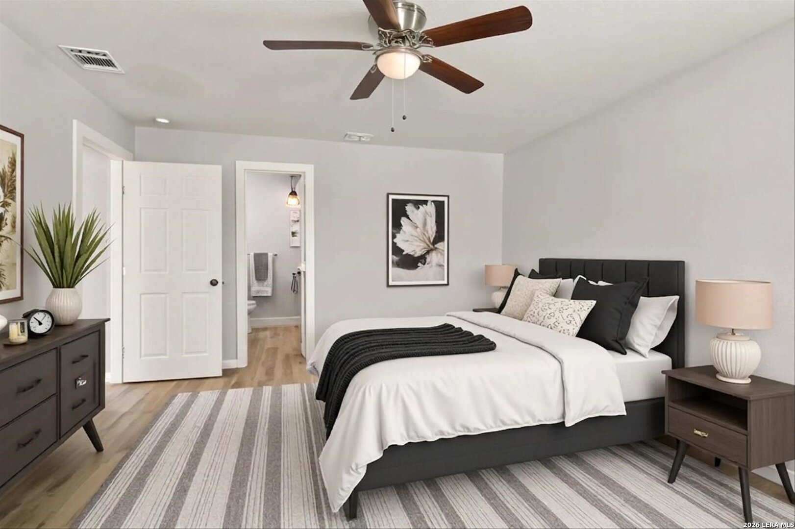 1126 W Lullwood San Antonio TX 78201