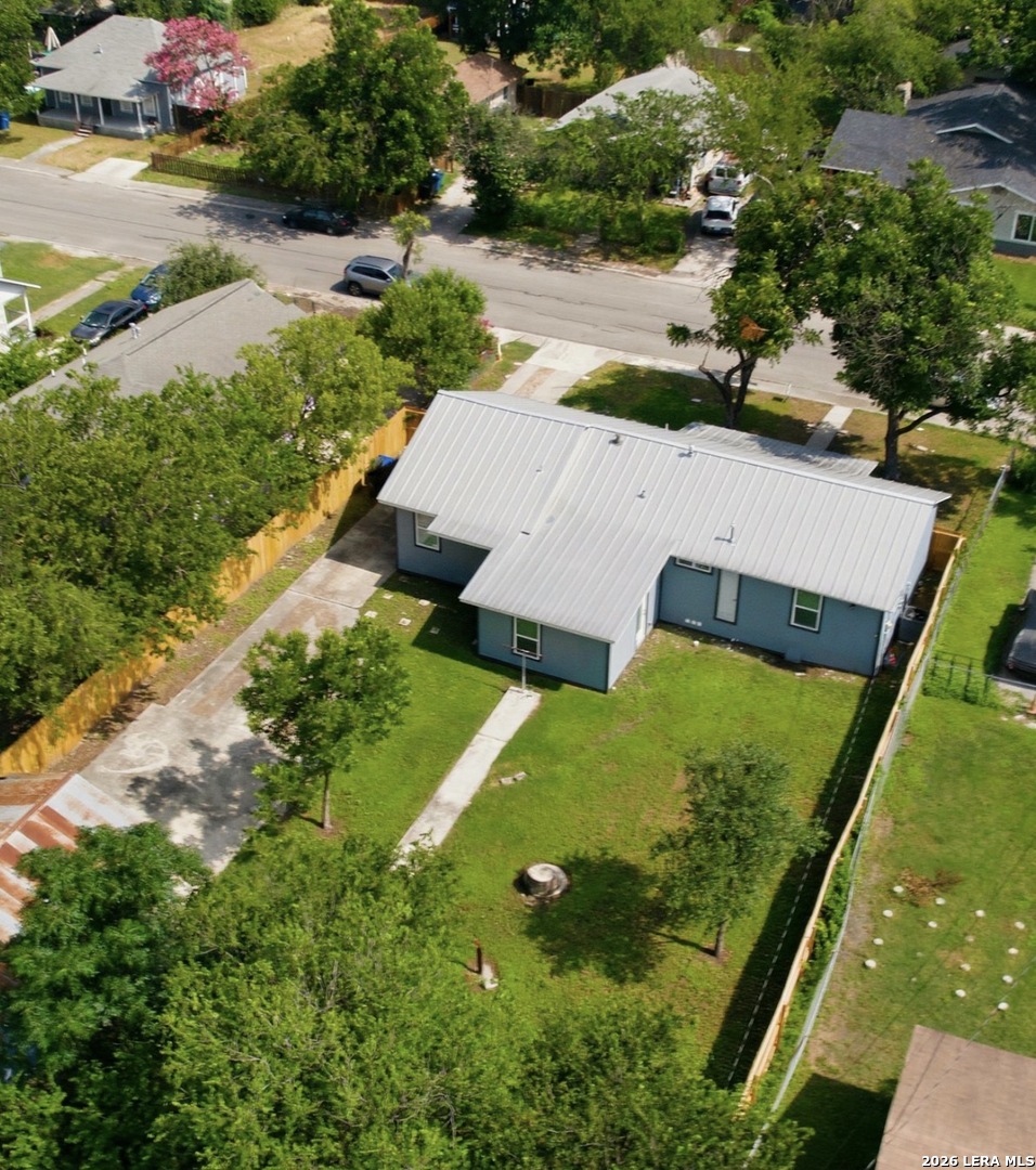 1126 W Lullwood San Antonio TX 78201