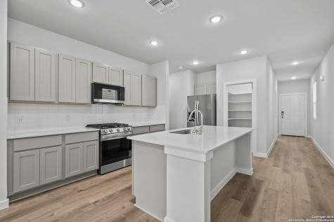 15546 Doublecreek Drive San Antonio TX 78253