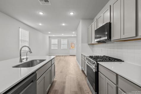15546 Doublecreek Drive San Antonio TX 78253