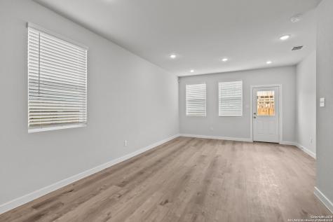 15546 Doublecreek Drive San Antonio TX 78253