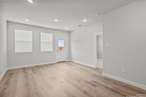 15546 Doublecreek Drive San Antonio TX 78253