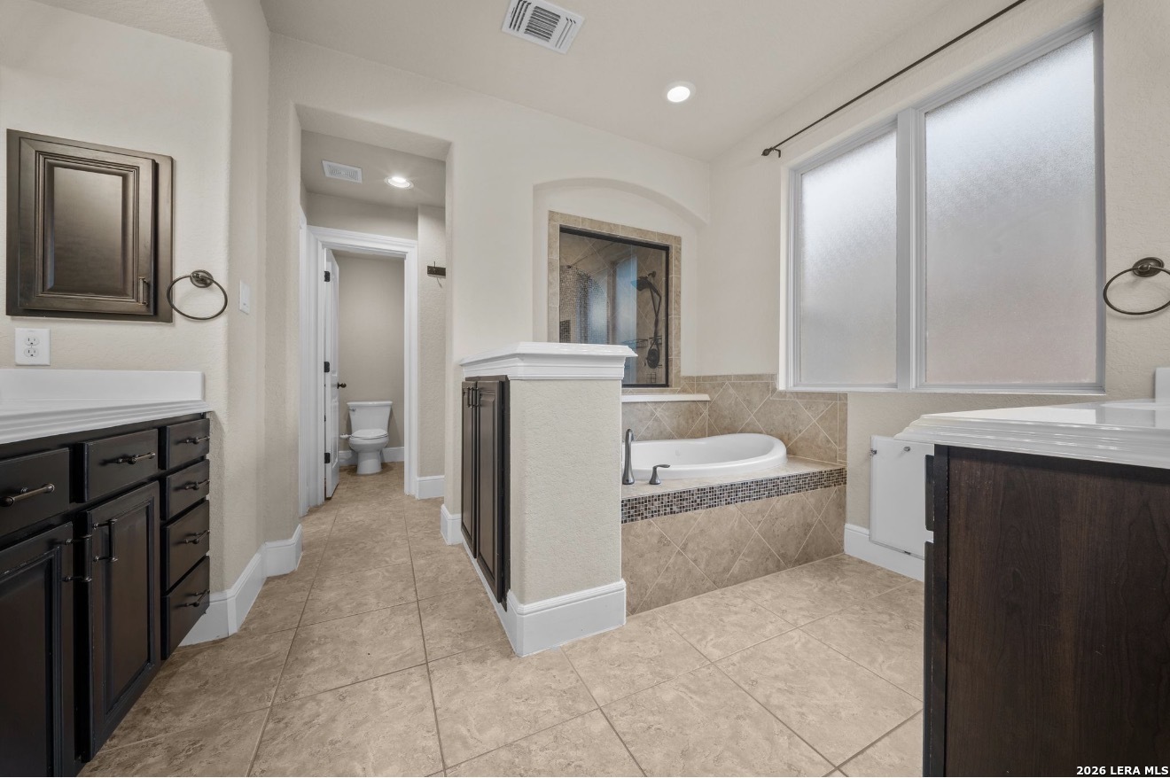 8915 River Bluff San Antonio TX 78255