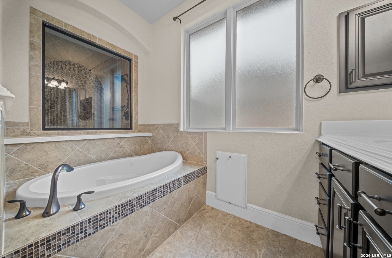 8915 River Bluff San Antonio TX 78255
