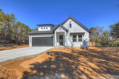 569 Lake Park Loop Canyon Lake TX 78133