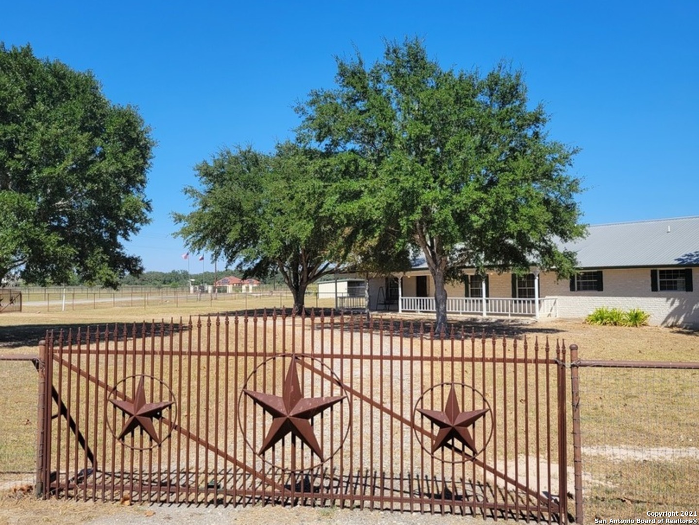 158 Shannon Ridge Floresville TX 78114