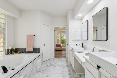 2023 Flint Oak San Antonio TX 78248