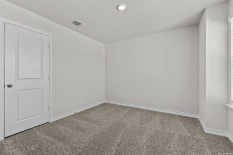 110 Tawny Owl San Antonio TX 78253