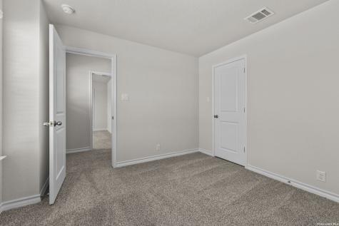 110 Tawny Owl San Antonio TX 78253