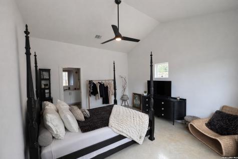 5 Cripple Creek Court Wimberley TX 78676