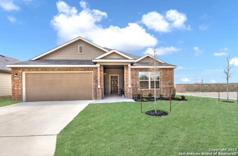 1101 Amber Lake Seguin TX 78155