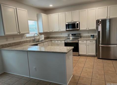 208 Cloud Crossing Cibolo TX 78108