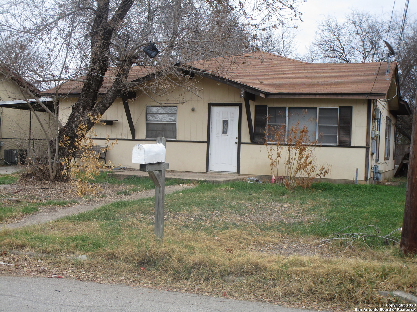 1914 Dahlgreen Avenue San Antonio TX 78237