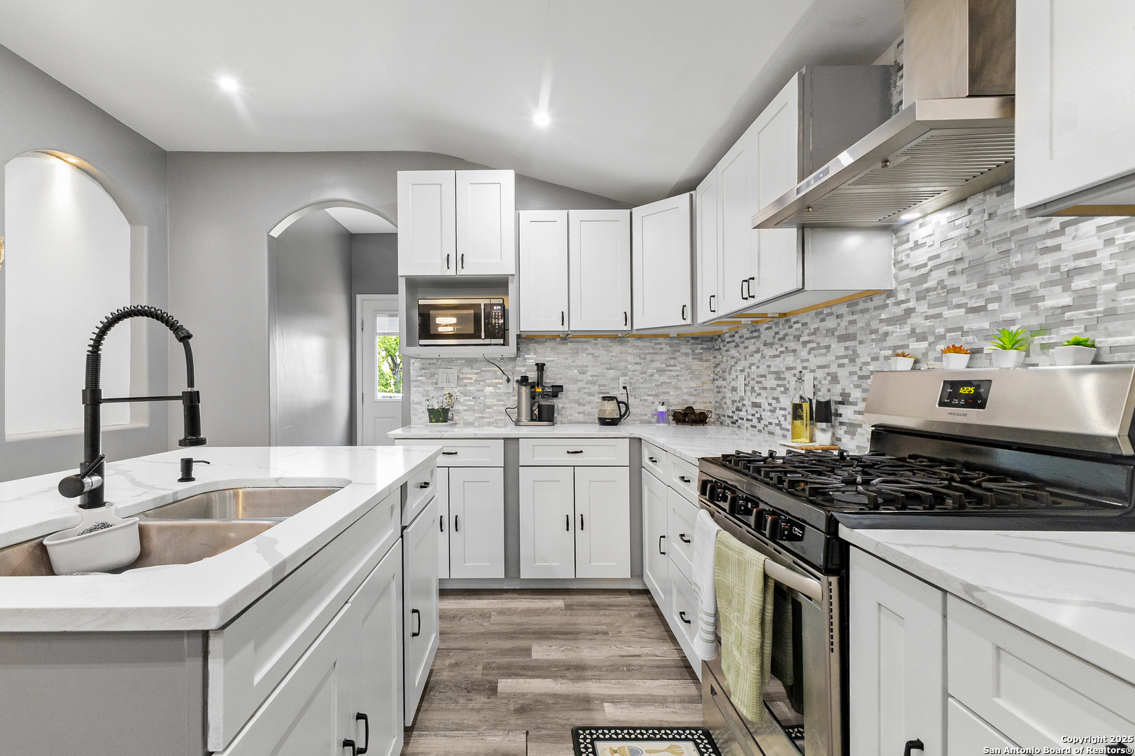 3212 Perez San Antonio TX 78207
