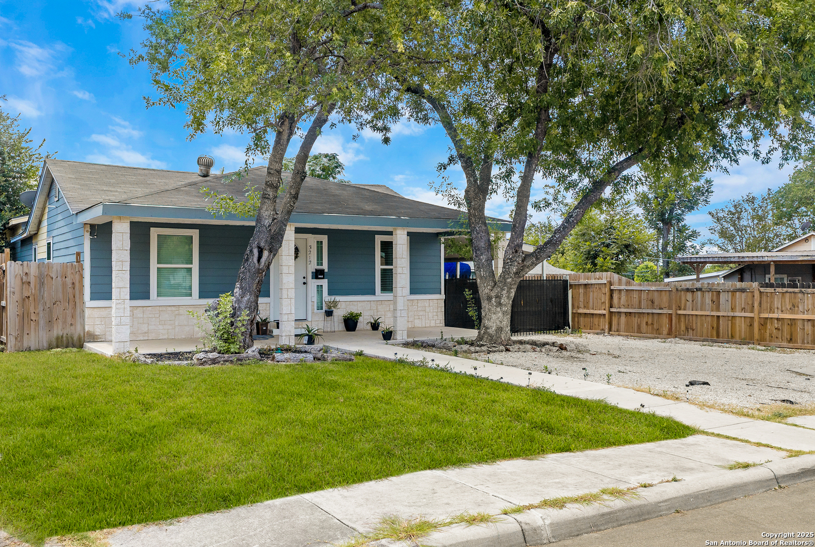 3212 Perez San Antonio TX 78207