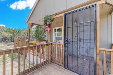 1353 Brushy Creek Drive Lakehills TX 78063