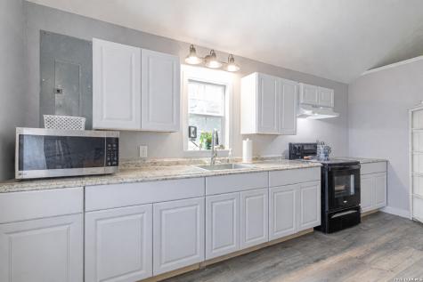 1353 Brushy Creek Drive Lakehills TX 78063