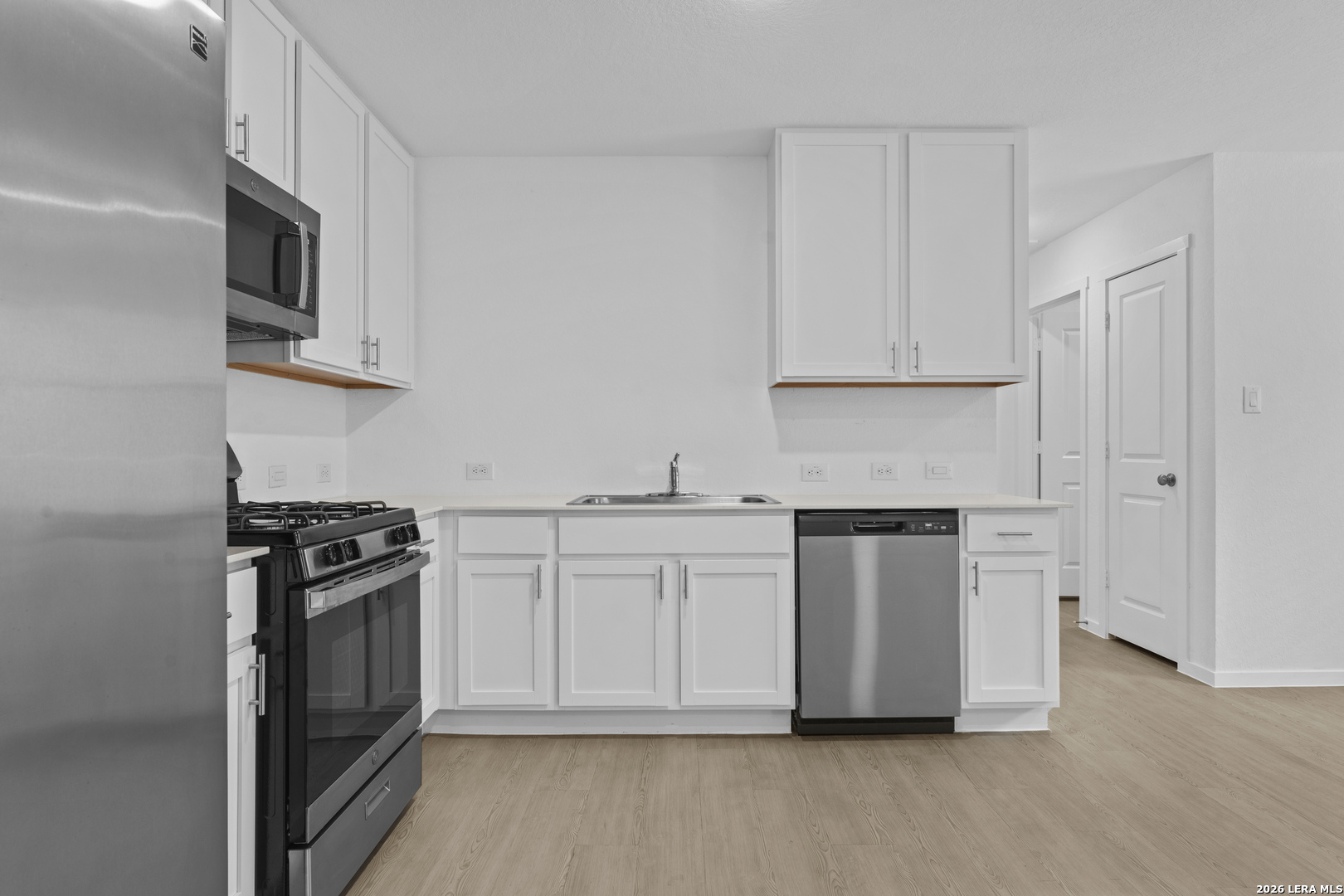 3754 Glade San Antonio TX 78245