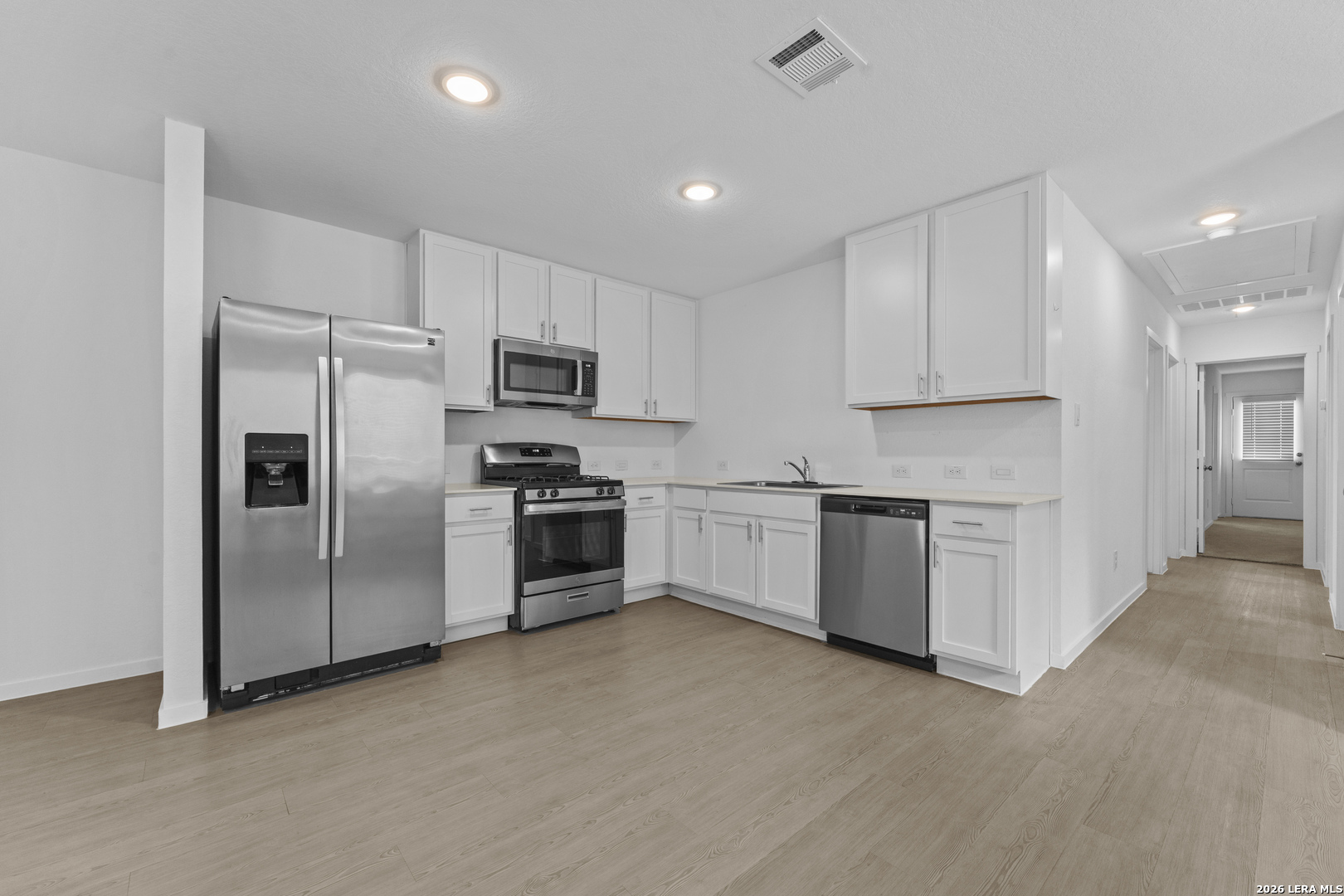 3754 Glade San Antonio TX 78245