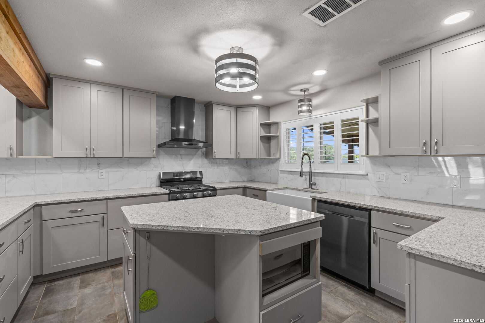 1826 Chippington San Antonio TX 78253