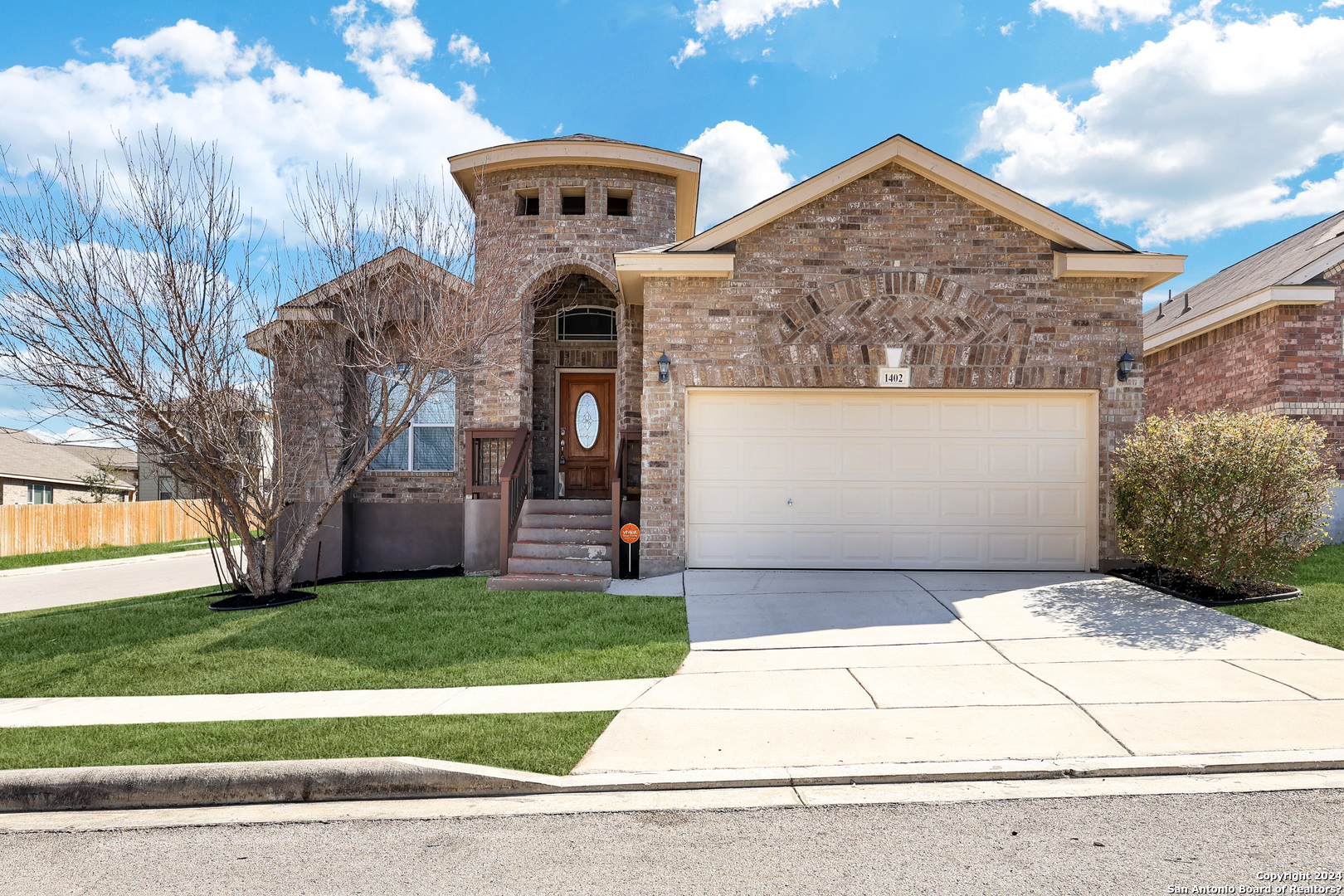1402 Kingbird Court San Antonio TX 78245