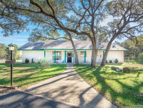 21724 Tommy Trail San Antonio TX 78266