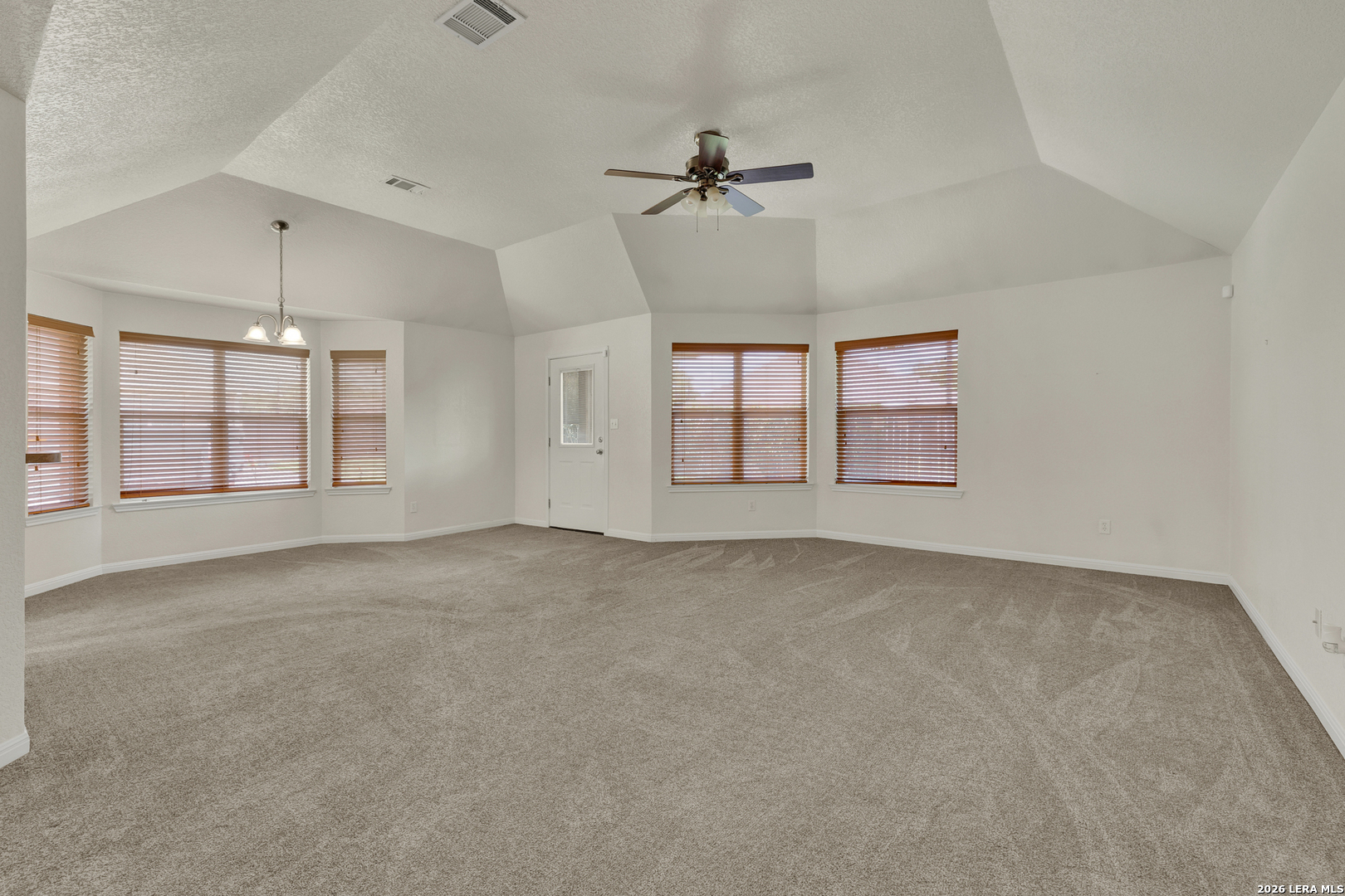 123 River Park Drive Luling TX 78648