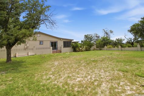 7 La Motte Street Brackettville TX 78832