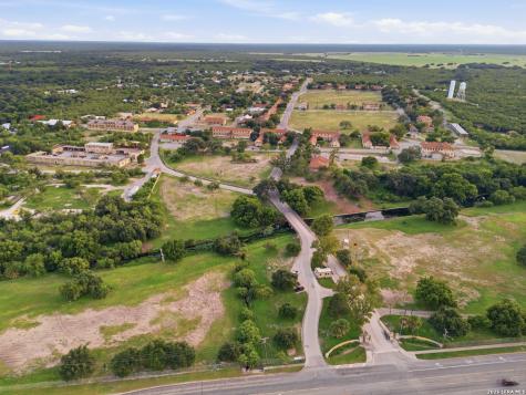 7 La Motte Street Brackettville TX 78832