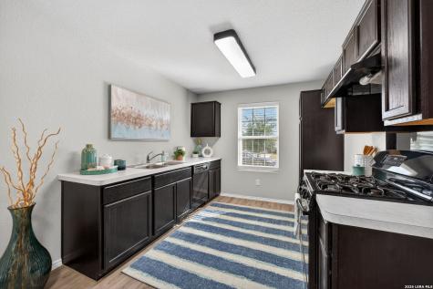 9811 Marbach Hill San Antonio TX 78245