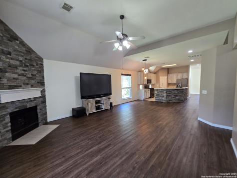 10506 Canyon River Helotes TX 78023
