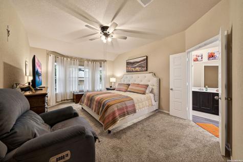 329 Hinsdale Run Cibolo TX 78108
