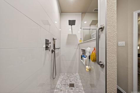 329 Hinsdale Run Cibolo TX 78108