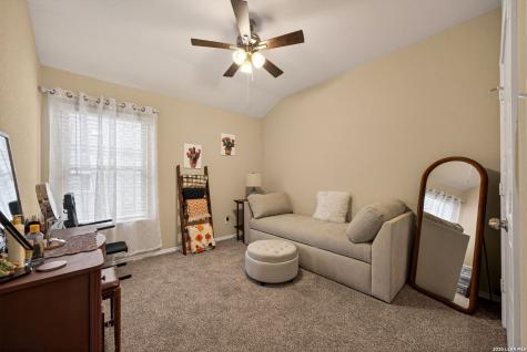 329 Hinsdale Run Cibolo TX 78108