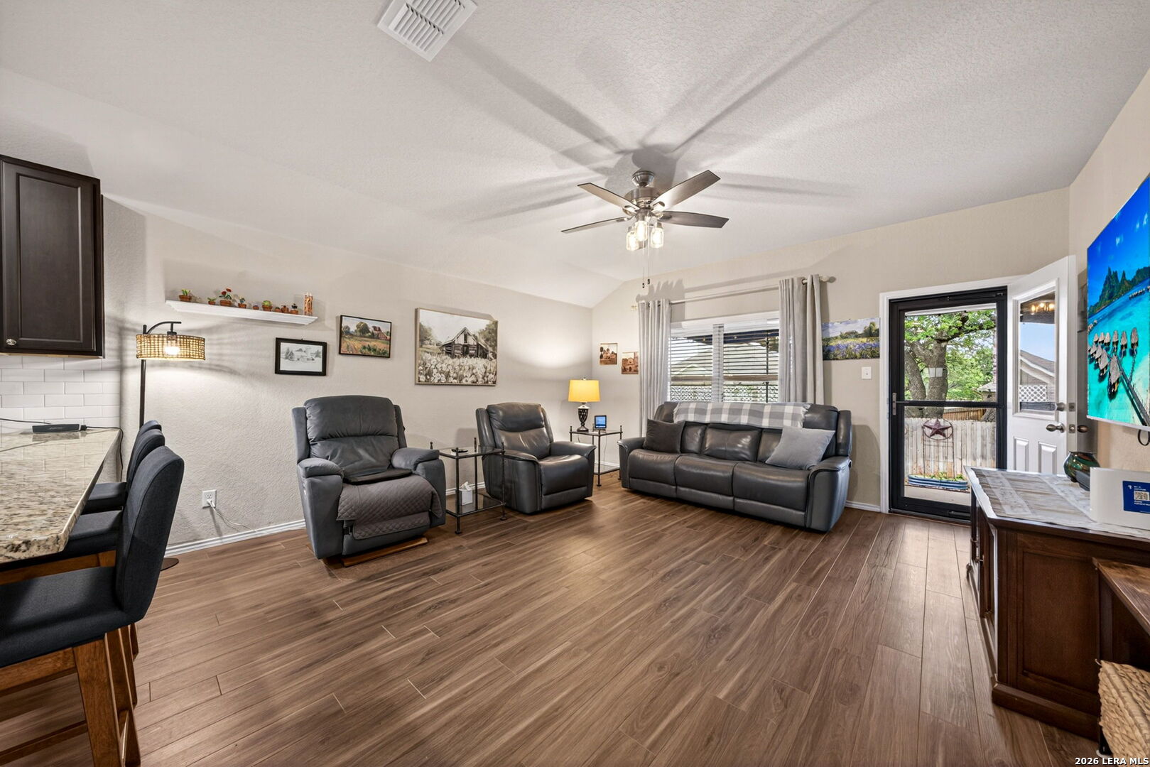 329 Hinsdale Run Cibolo TX 78108