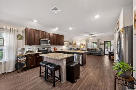 329 Hinsdale Run Cibolo TX 78108