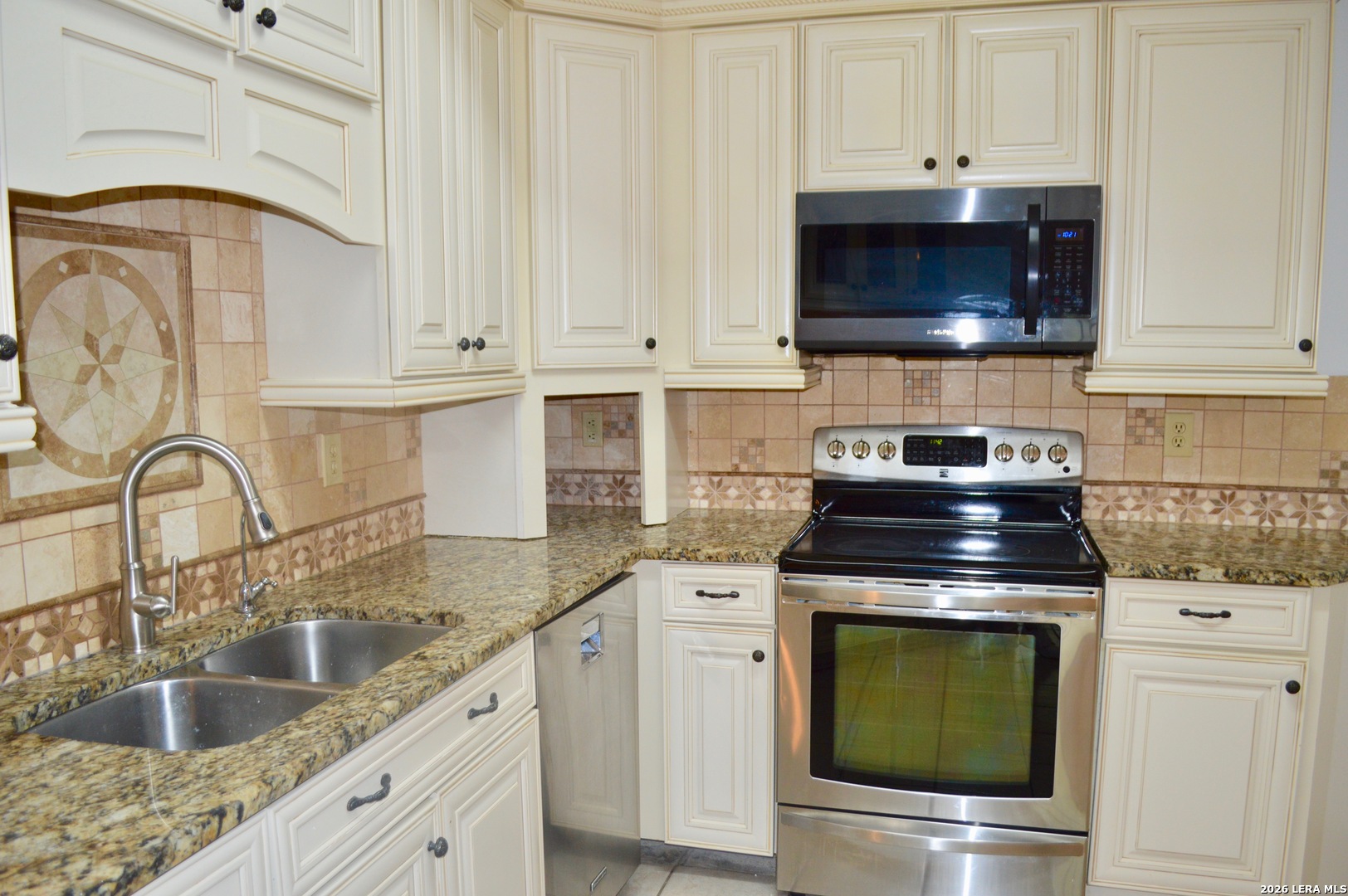 7934 Donshire Drive Converse TX 78109