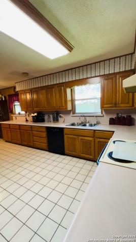 204 Skylark Drive Fredericksburg TX 78624