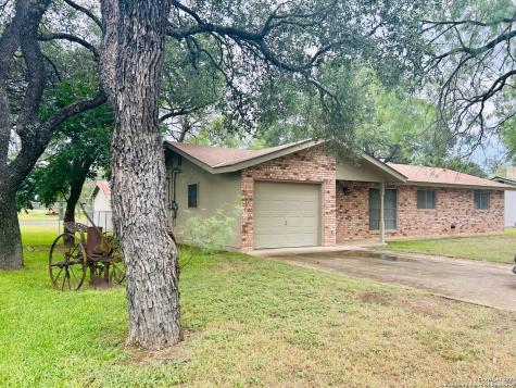 204 Skylark Drive Fredericksburg TX 78624
