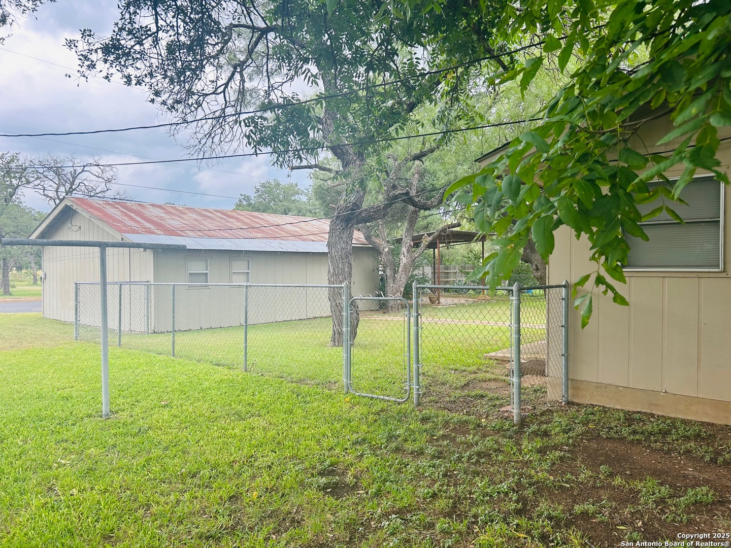204 Skylark Drive Fredericksburg TX 78624