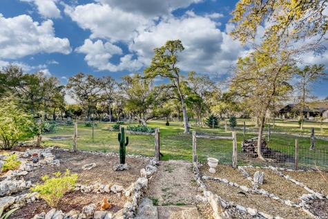 1207 Acquedotto New Braunfels TX 78132