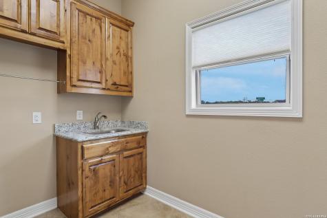 1139 Creekside Pond Road Seguin TX 78155