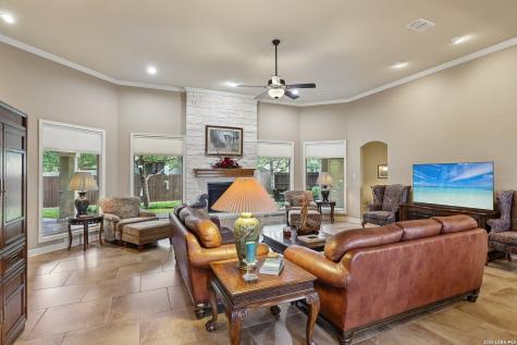 1139 Creekside Pond Road Seguin TX 78155