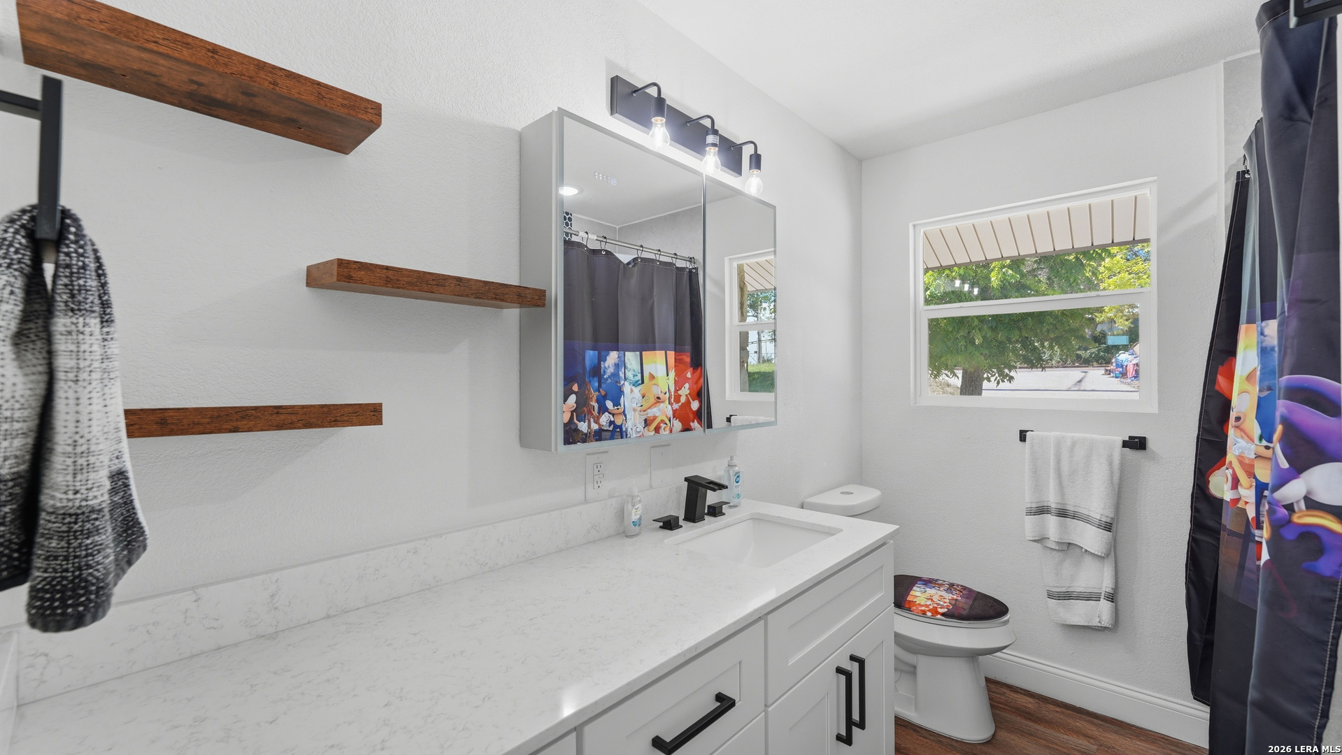 6715 E Queens Crown Street San Antonio TX 78233