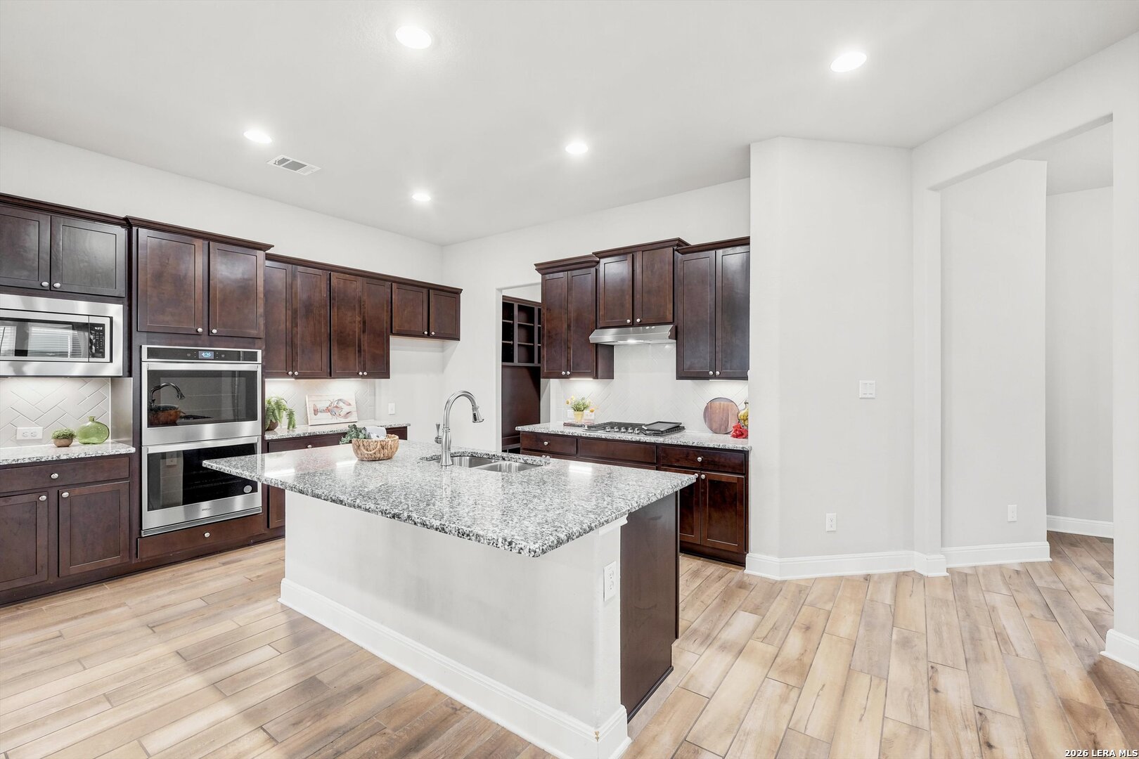 1079 Aidenbaum San Antonio TX 78260