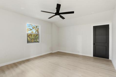 13707 Bluffmont San Antonio TX 78216