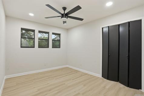 13707 Bluffmont San Antonio TX 78216