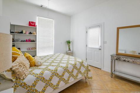 3861 Menger San Antonio TX 78259